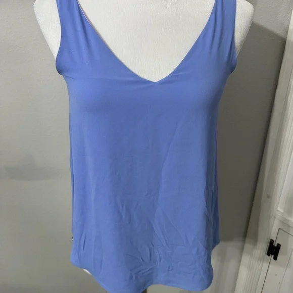 Lilly Pulitzer Tops Lilly Pulitzer Florin Sleeveless V-Neck Top - Picture 2 of 7
